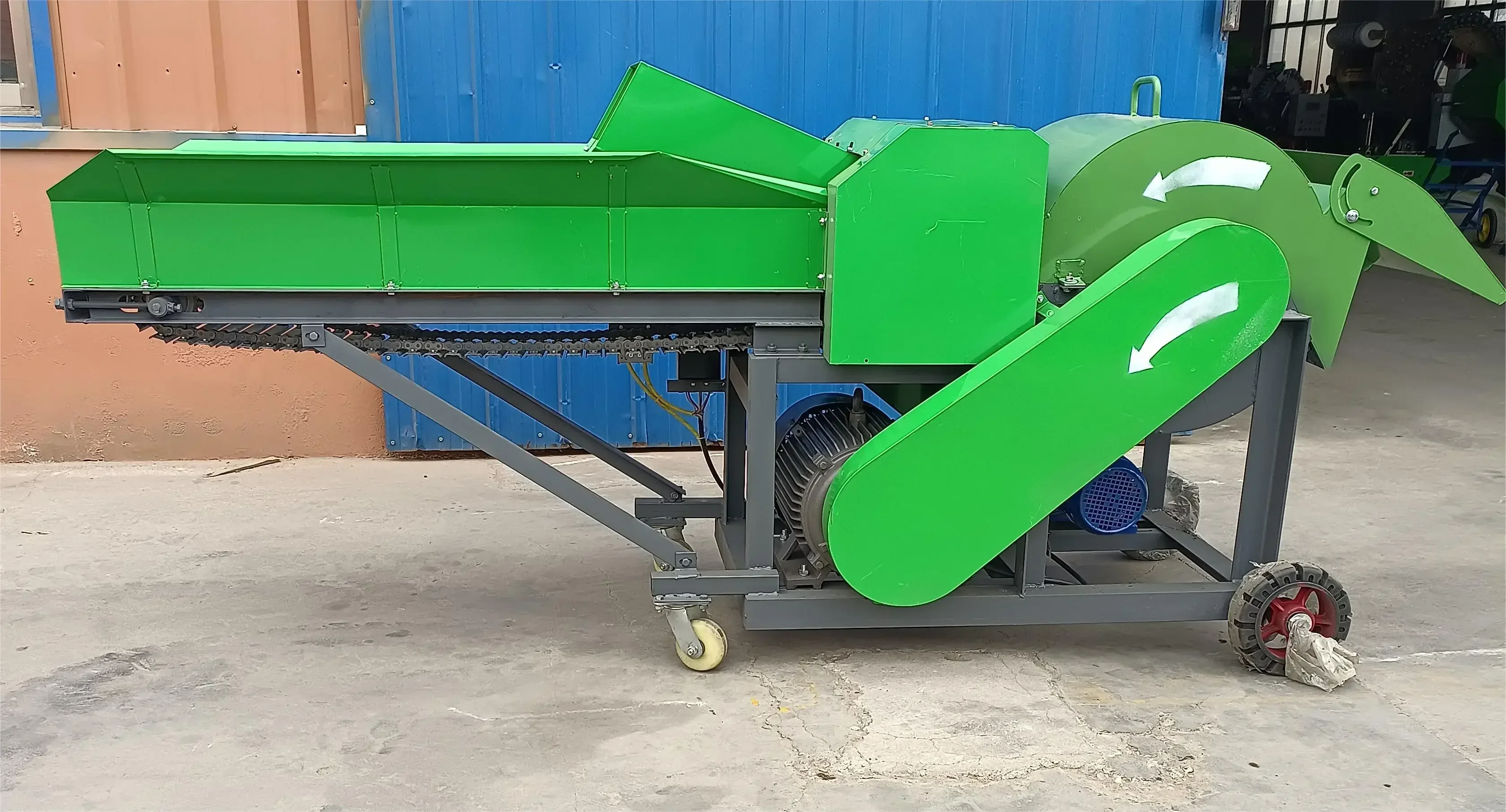 Grass cutting and silk kneading machine, household 220V dry and wet dual-use horizontal cow, sheep, corn straw crusher