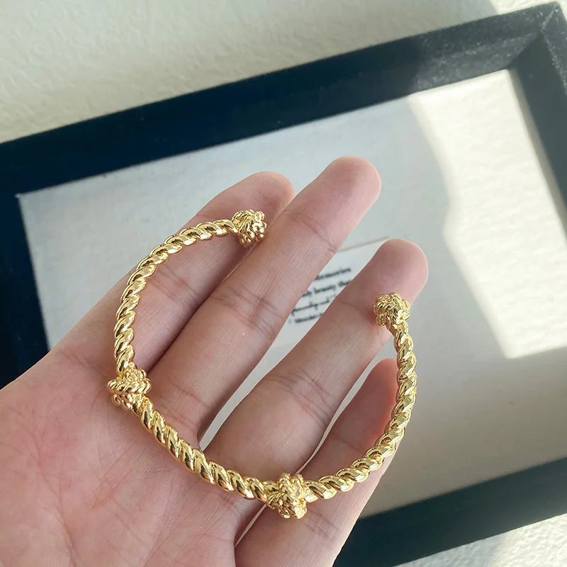 

Vintage Fried Dough Twists Knot Open Bracele for Women Luxury Design Exquisite Fashion Accessories Jewelry Gift