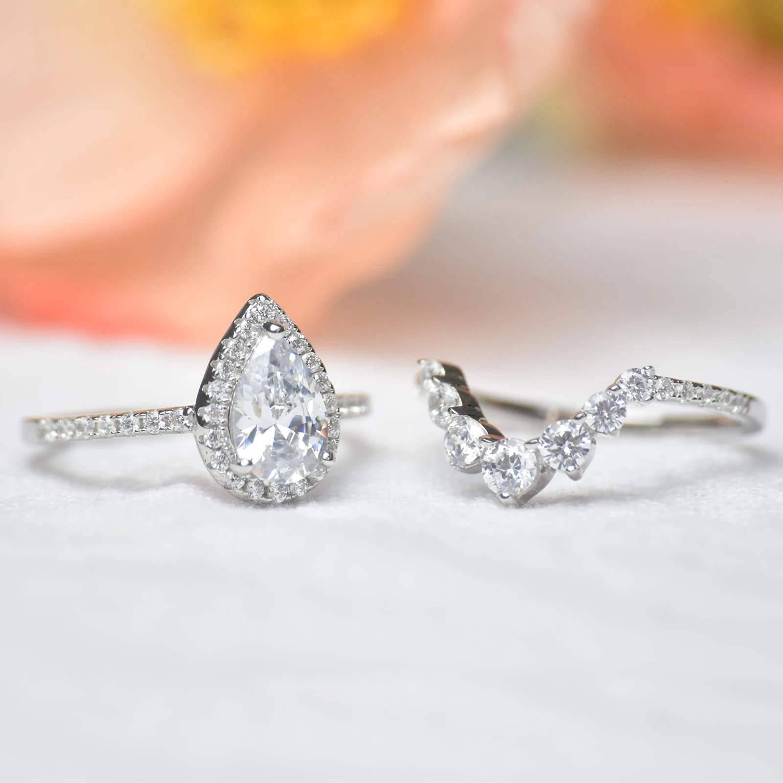 Newshe 1.5 Ct Halo Pear Cut 925 Silver Engagement Ring Set for Women Cambered Wedding Band High Grade Cz Luxury Bridal Jewelry