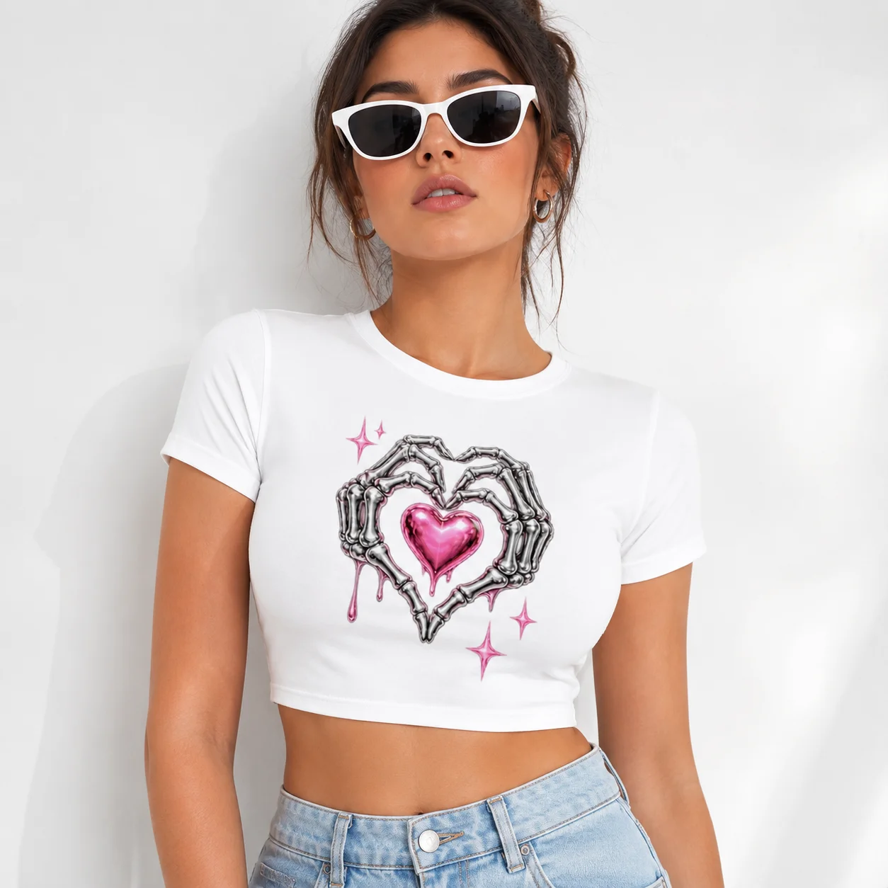Heart Shape Graphics Print Cute White T-shirt Women Design Crop Tops Y2K Short Sleeve Casual Summer Breathable Top Tee Fashion