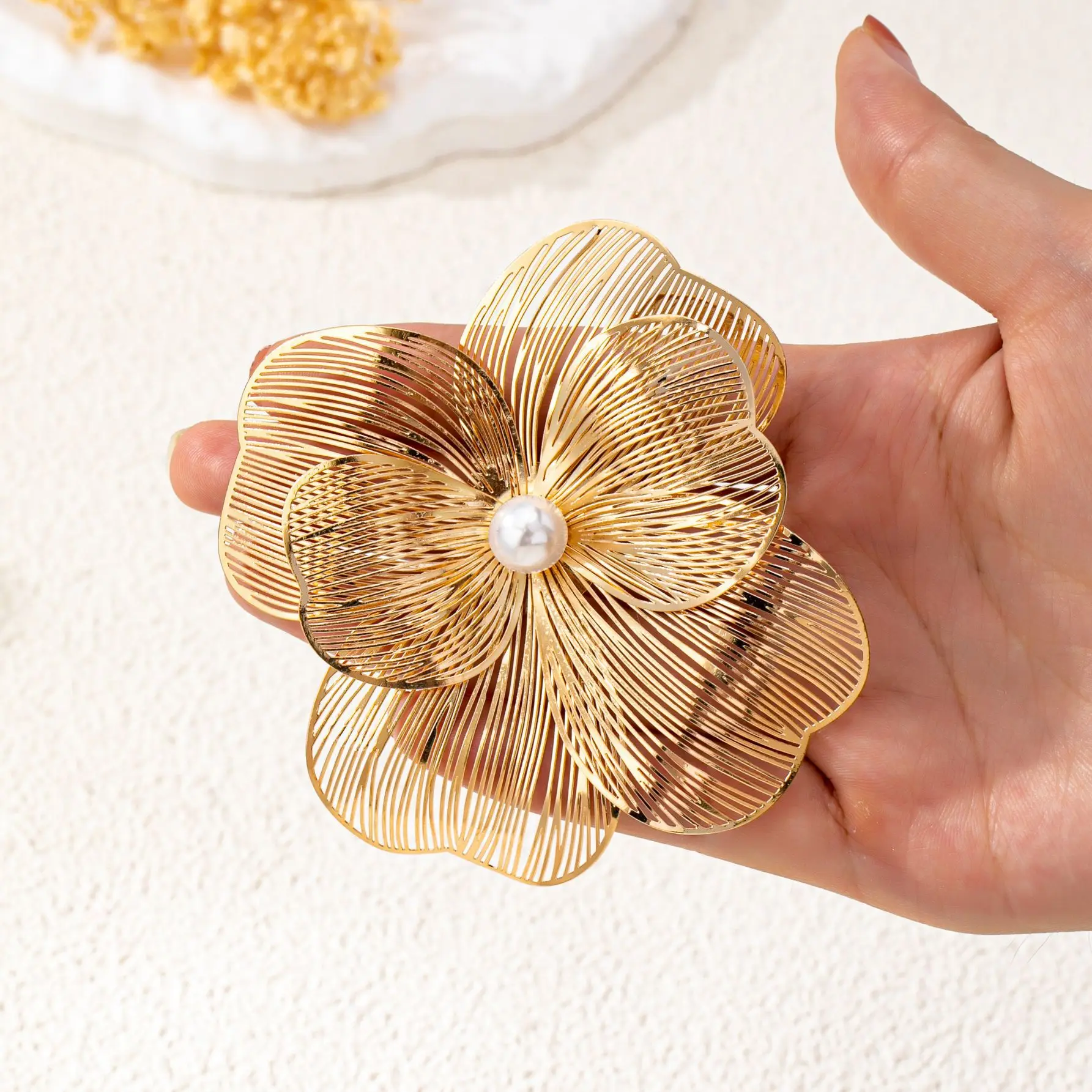 Broches de Moda Irregulares con Diseño de Flor de Perlas Metálicas para Mujer, Elegantes Broches Vintage de Camelia, Joyería para Bodas y Fiestas