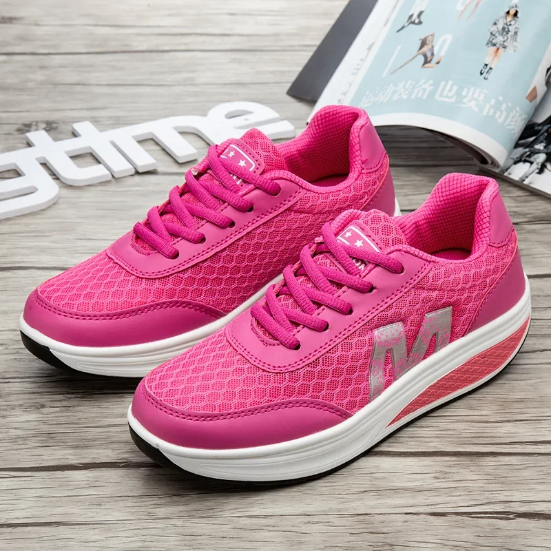 2024 New Women\'s Vulcanized Sports Shoes High Quality, High Height, Shake Shoes Fashion Women\'s Sports Shoes Large