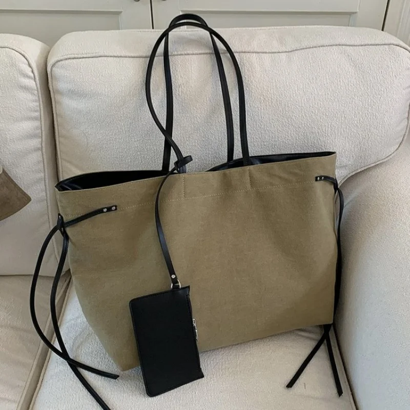 

Высококачественные женские сумки, изготовленные из кожи, модный пригородный дизайн и знаменитый винтажный стиль ​