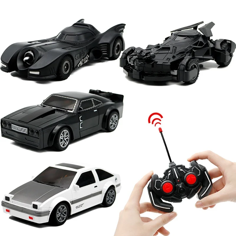 Nowy zdalnie sterowany samochód Batmobile symulacja czterokierunkowy pilot wyścigowy Led Light dorosłe dzieci chłopiec zabawka prezent na boże narodzenie