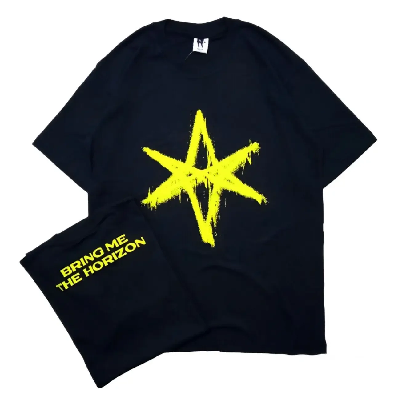 

Kaos Band BMTH, Bahan Katun Combed 30s, Sablon Plastisol, Desain Unisex Keren, Bahan Lembut Nyaman