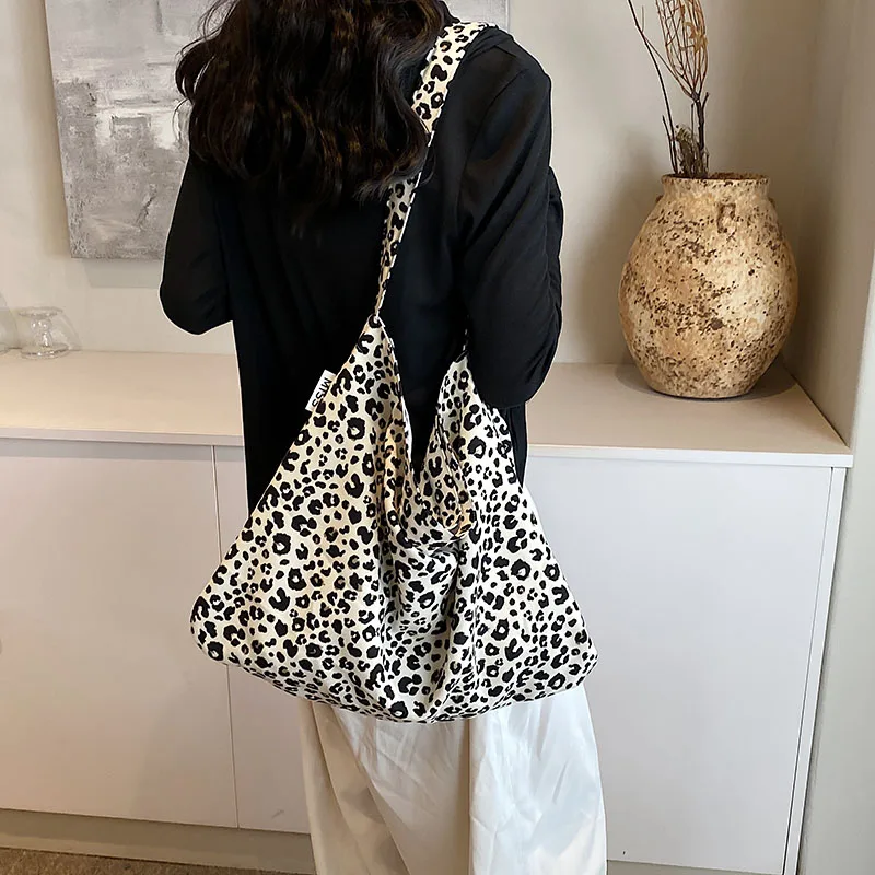 Korean Designer Canvas Bags for Women Trend Casual Leopard Print Handbags Female Shoulder Underarm Handbags Sac De Luxe Femme