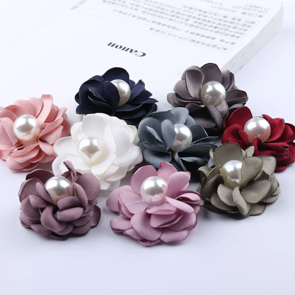 Rosa pequeña hecha a mano con centro de perlas, 10 piezas, 3,5 CM, flor de tela satinada para sombreros DIY, accesorios, decoración de ropa de vestir