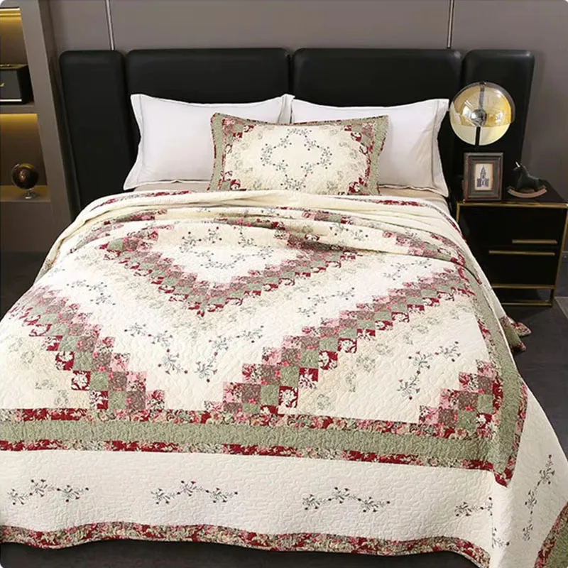 

Patchwork Cotton King Size Quilt Set 3-Piece Oversize Bedspread on the Bed Embroidered Coverlet Blanket Summer Quilted Comforter