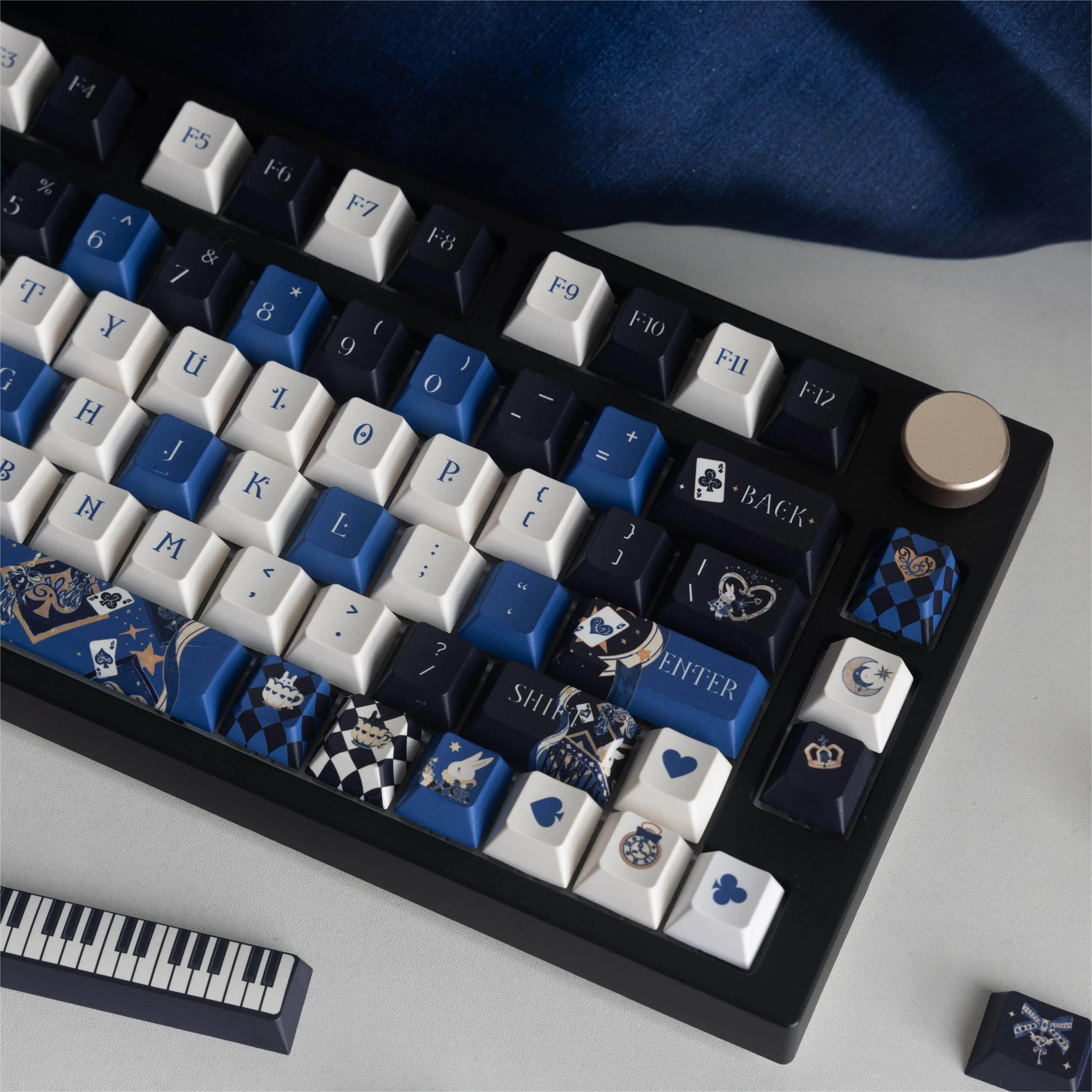 Original keycap red and blue keys Alice  mechanical keyboard original black red hand-painted keycap