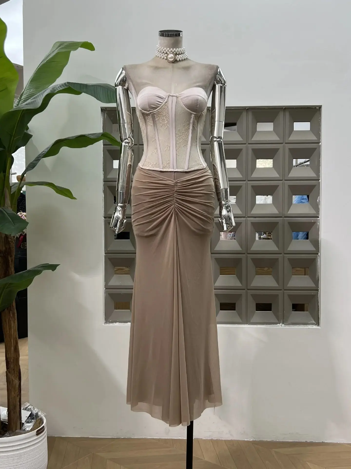 

Осенний новый сексуальный готический вечерний корсет с рыбьей косточкой, кружевной бюстье, юбка с рюшами, комплект, женский комплект из двух предметов, коктейльное бальное вечернее платье