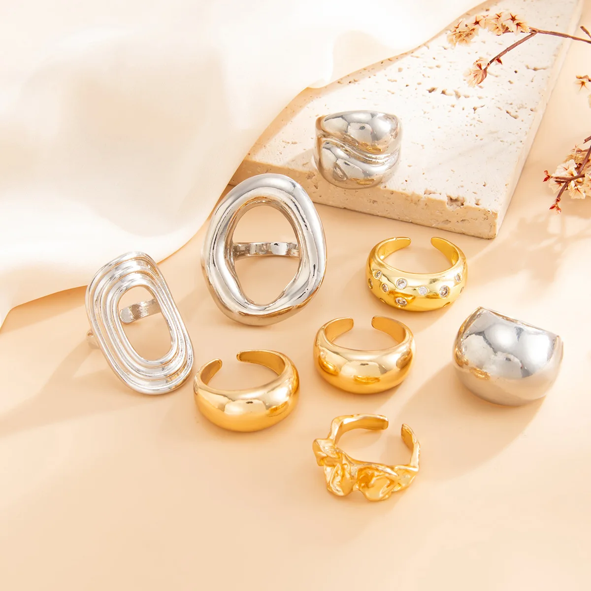 Ring Open Textured Hollow O Shape Two Tone Metal Adjustable for Women Office Casual Versatile Sturdy Premium Jewelry