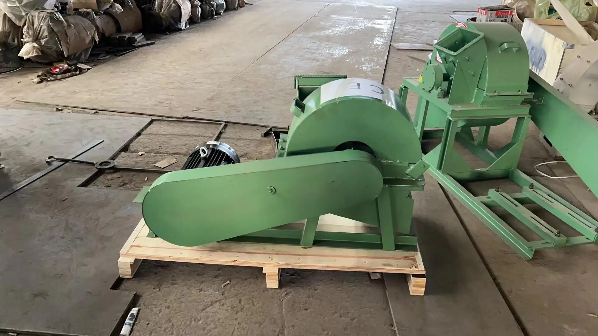 Multifunctionele houtversnipperaar Log Tak Poeder Slijpen Verpletterende Machine / Goedkope houtbrekermolen