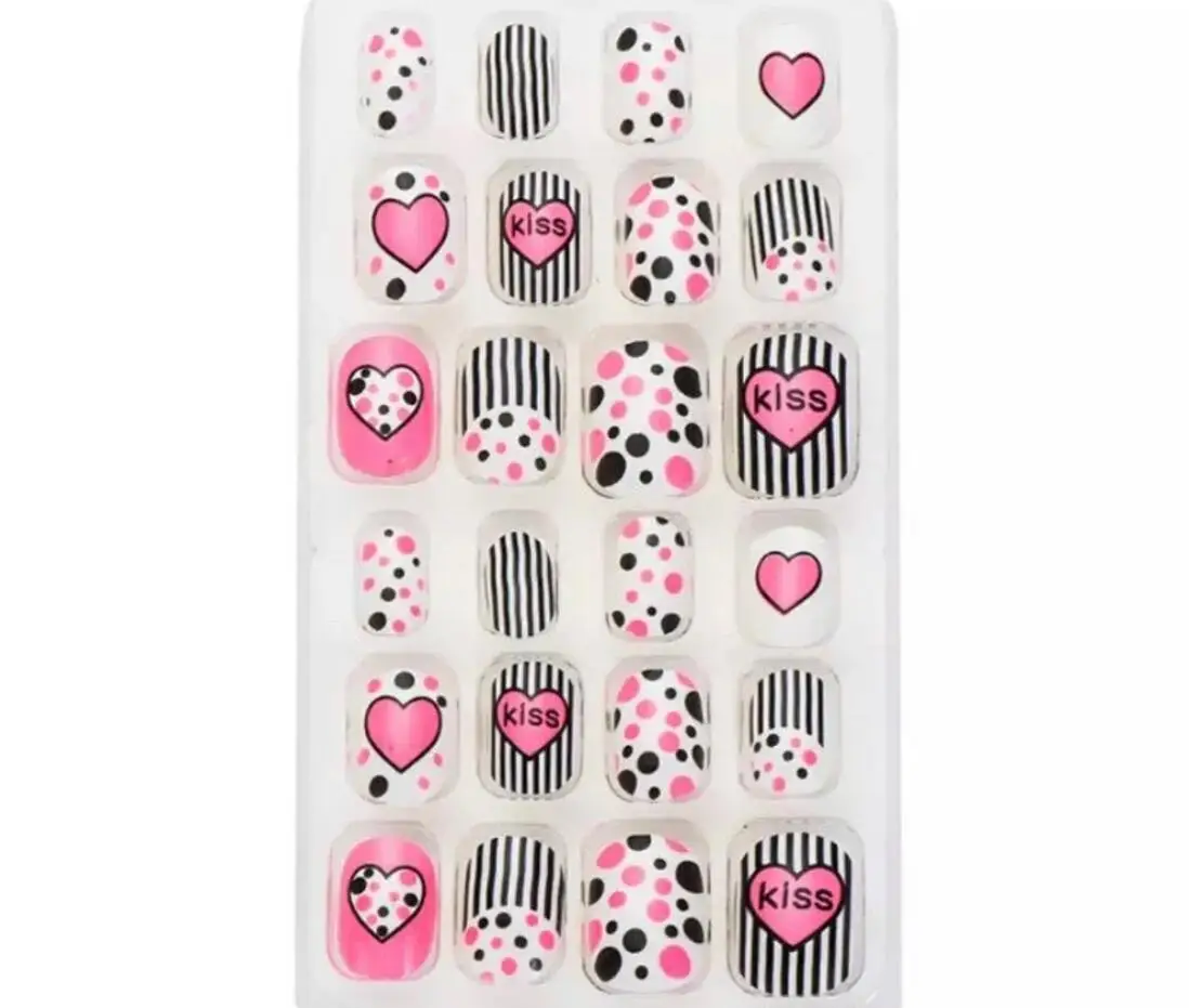 24 pz/scatola Candy False Nail Tips bambini Cartoon Full Cover Kid Glue Self Fake Tip Press on Nails unghie finte unghie artificiali