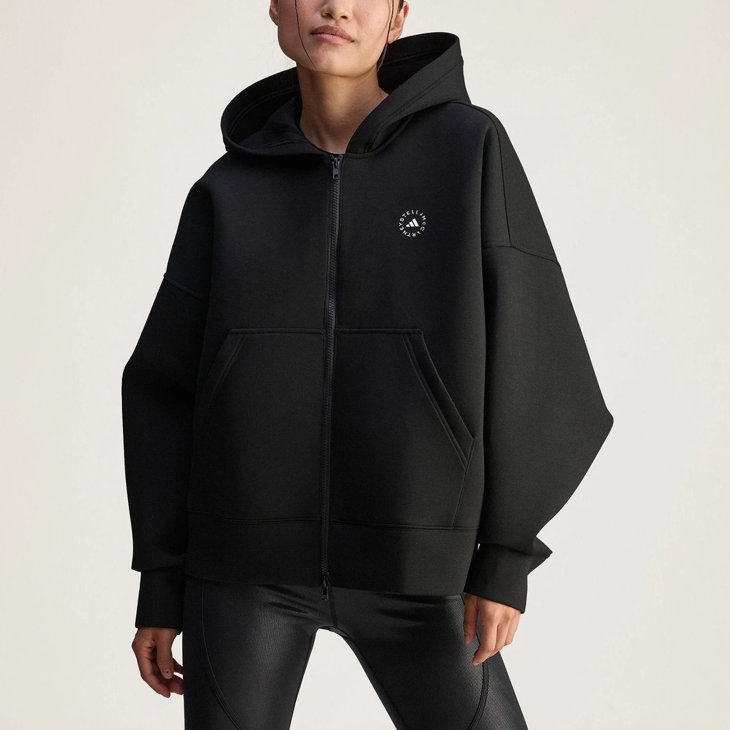 

Оригинальная женская спортивная куртка Adidas SCUBA HD свободного кроя с капюшоном JV7036
