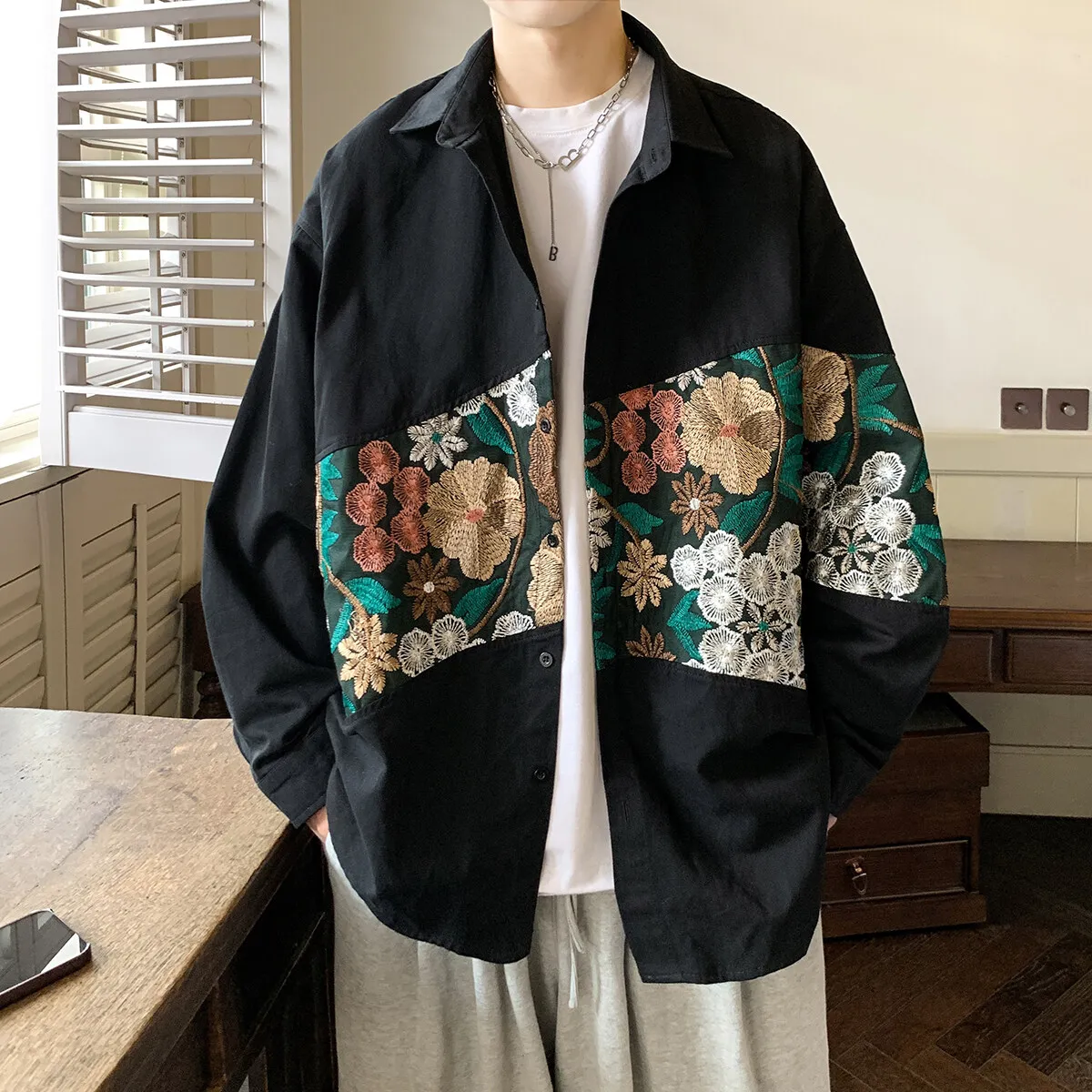 2025 Spring Men Flowers Embroidery Shirt Men Fashion Casual Loose Long Sleeved Shirts Soft Unisex Tops Male Black White Blouse