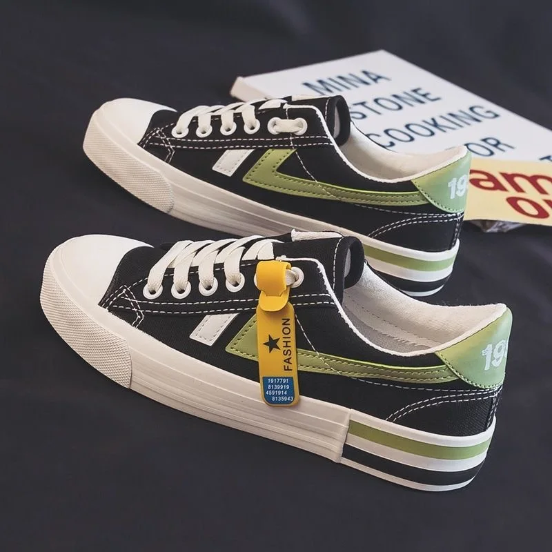 

New popular white sneakers for women, low-top canvas shoes, spring new style, student Korean style rubber board shoes