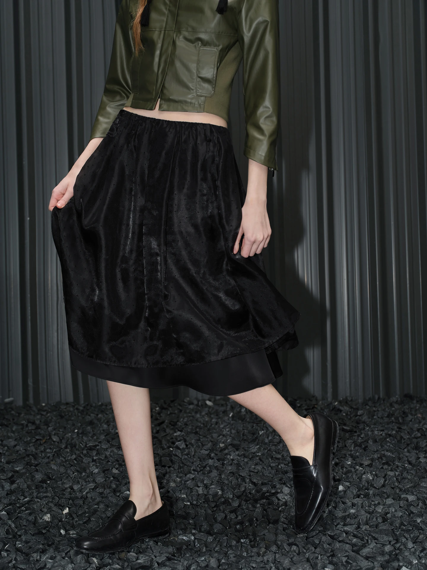 

Черный купальник миди с вырезом халтер, женский, модный, весна-лето, с открытыми плечами, из полиэстера, свободного кроя, китайское производство