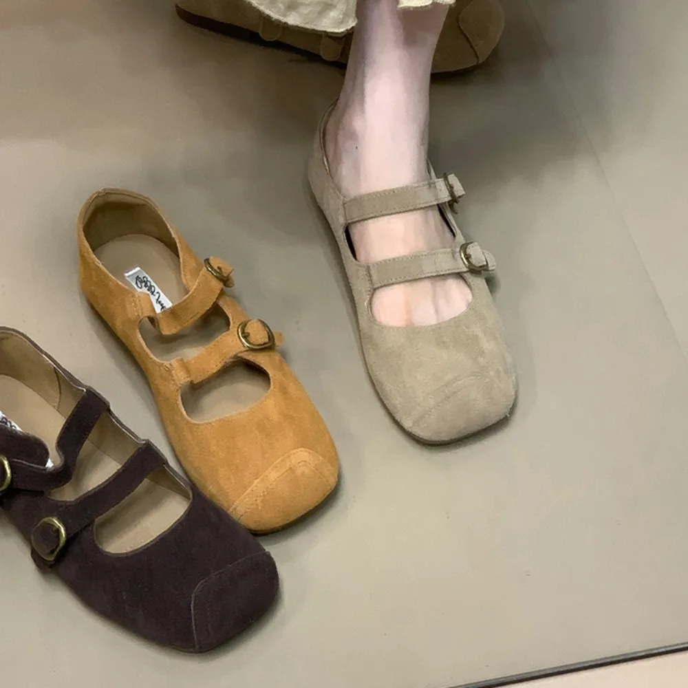 

Женская обувь с пряжкой и ремешком, женская обувь Мэри Джейн на плоской подошве, новинка 2026, модные женские балетки на плоской подошве с полыми отверстиями