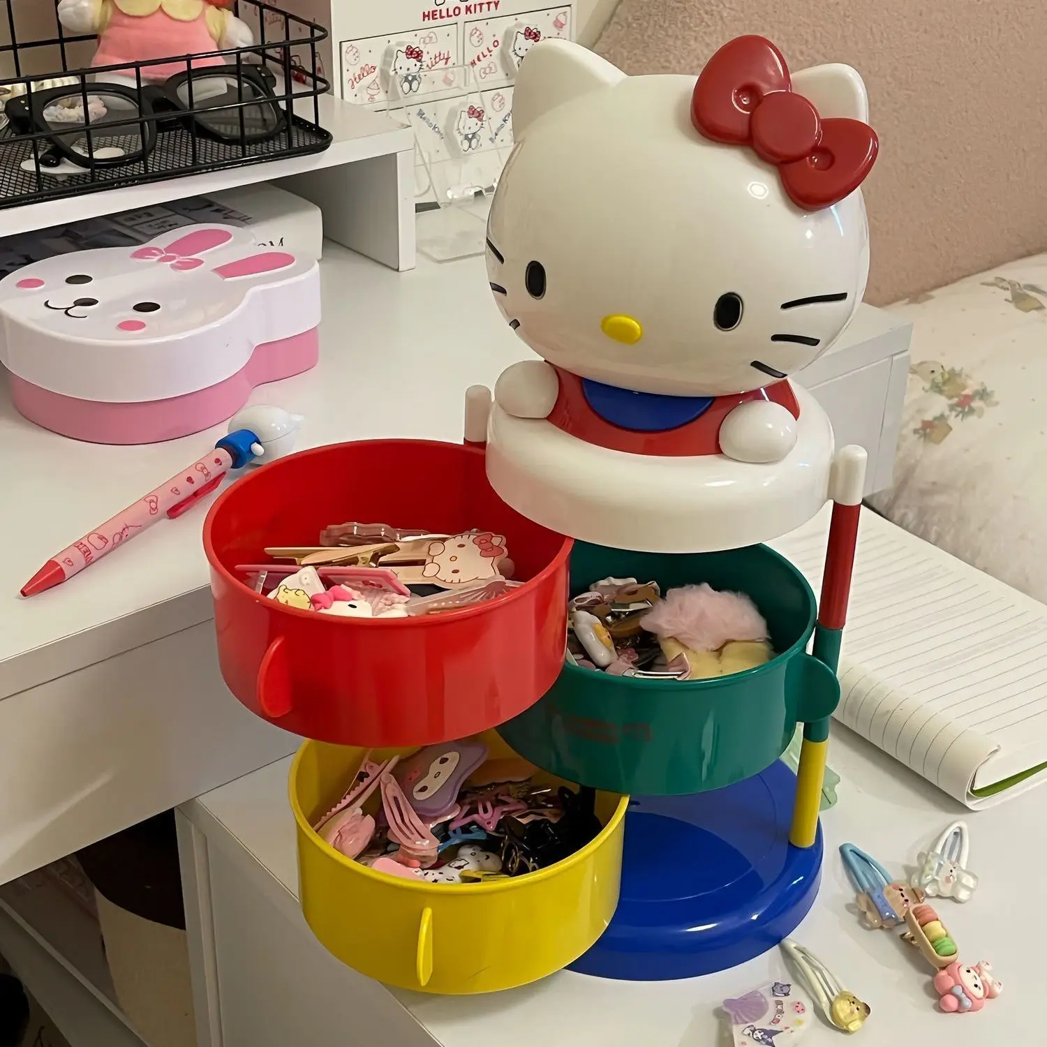 سانريو هالو كيتي كارتون لطيف عتيق دوار متعدد الطبقات صندوق تخزين إبداعي شخصي دوبامين سطح المكتب هدية مزخرفة