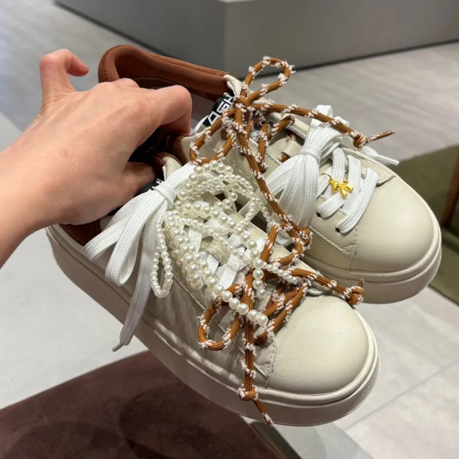 Fashion Pearl Shoe Flower DIY Oblique Round Shoelaces Shoe Decoration Accessories for Sneakers Casual White Shoe German Trainers