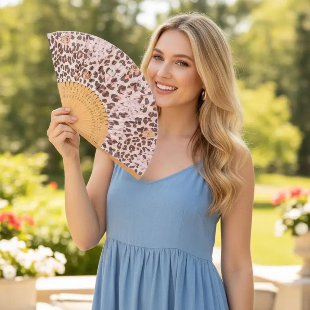 Stylish Leopard Leopard Print Folding Fan Bamboo Frame Lightweight Portable Foldable Dance Hand Fan Elegant Party Hand Fan