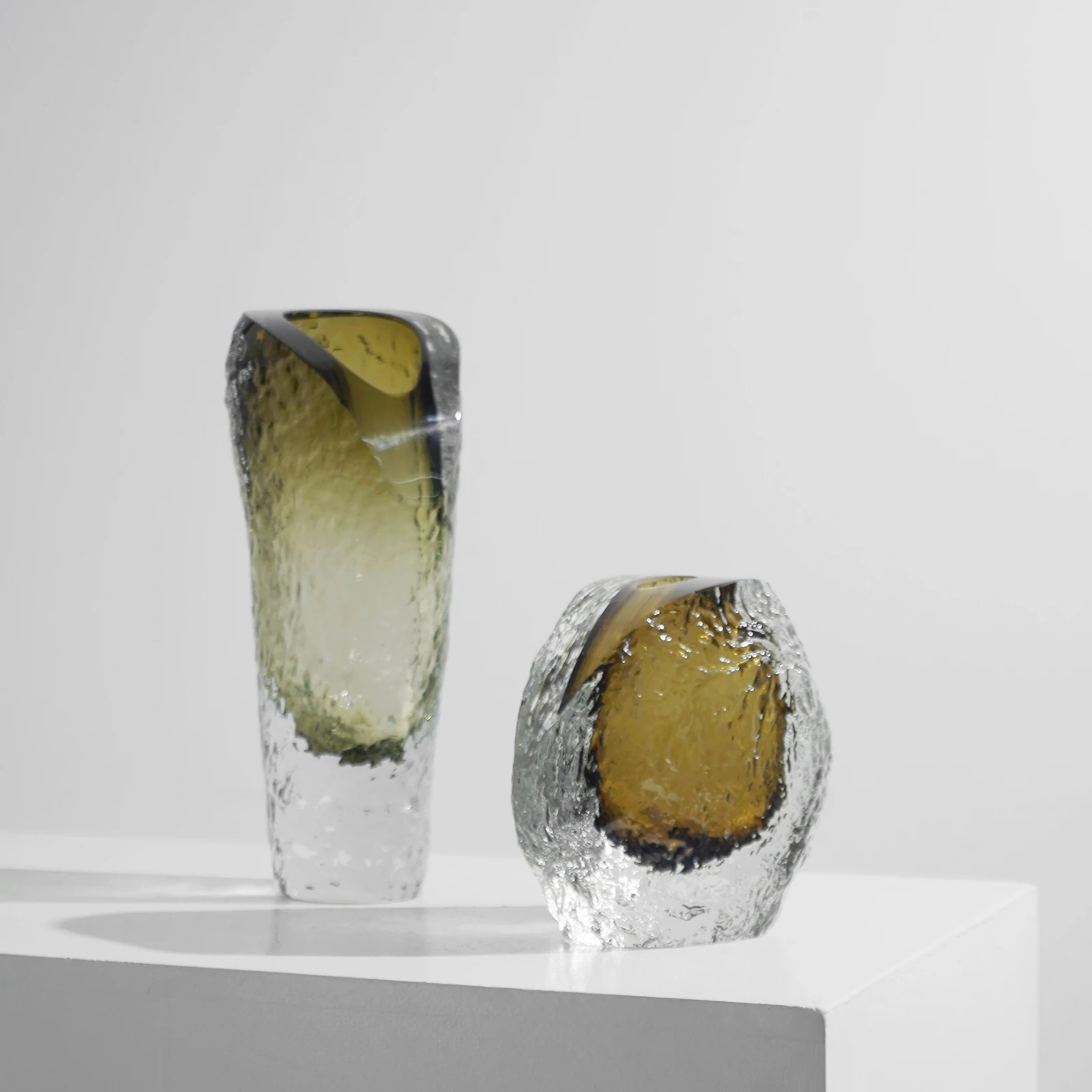 الحديثة الخفيفة الفاخرة المصممة يدويا الزجاج زهرية الحلي الفن زهرة طاولة القهوة لغرفة المعيشة اكسسوارات ديكورات منزلية جديدة #4