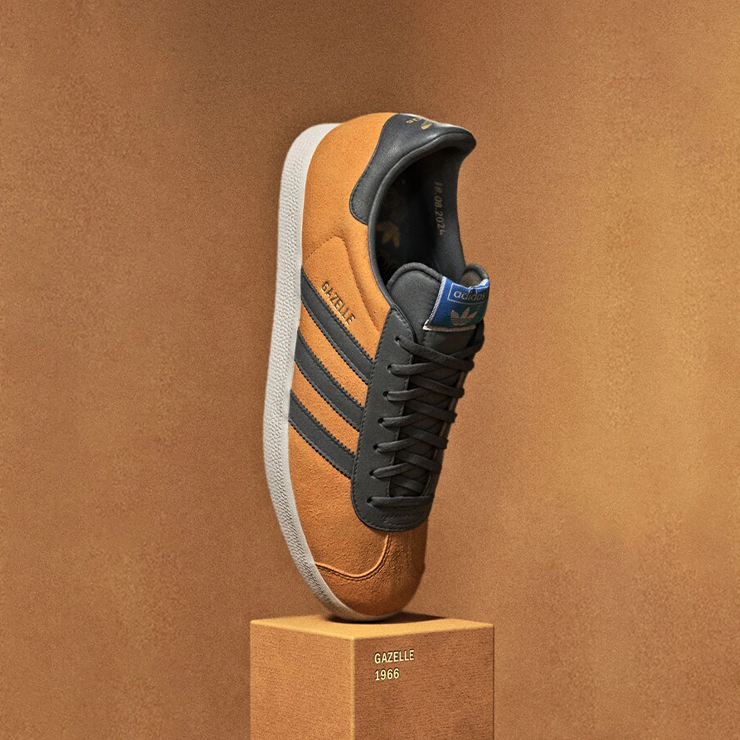 Adidas genuine clover men's and women's retro casual wear resistant low top board shoes JP5283
