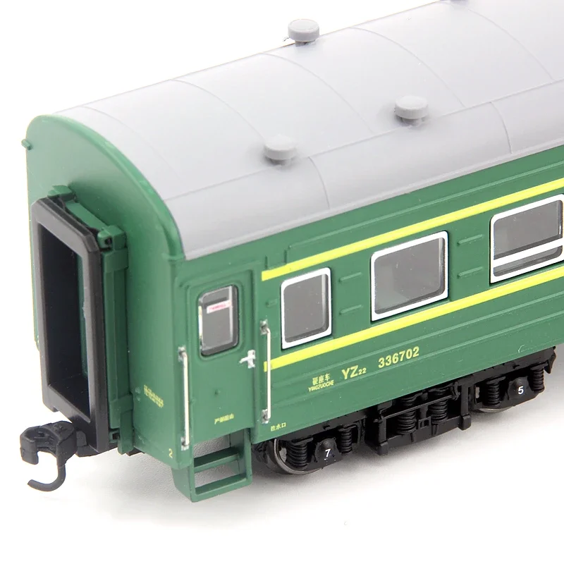 Train Model 1/87 HO China Railway Hard Seat YZ22 Passenger Car Old Green Leather Bus Rail Car Model Toy