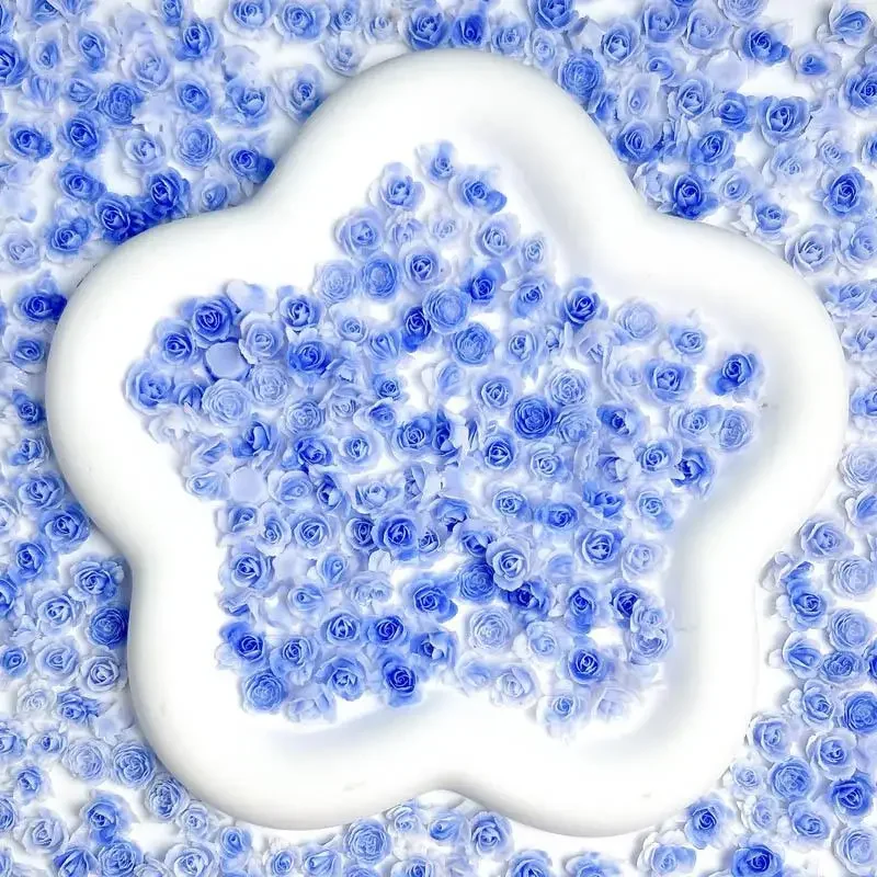 Sfumatura Doppi Colori Decorazioni per nail art in resina rosa Luminoso blu brillante Piccoli fiori freschi Accessori per ciondoli per unghie Unghie fai da te