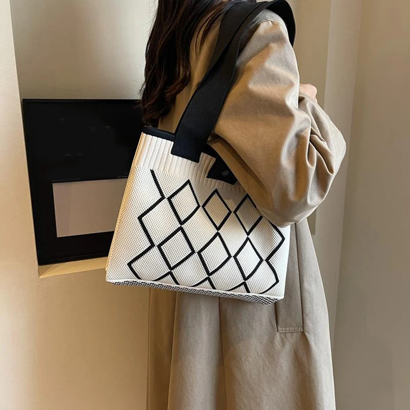 Neue Modische Schultertasche mit Großer Kapazität für Damen, Vielseitige Handtasche, Gestrickte Häkel-Schultertasche – Detail 8