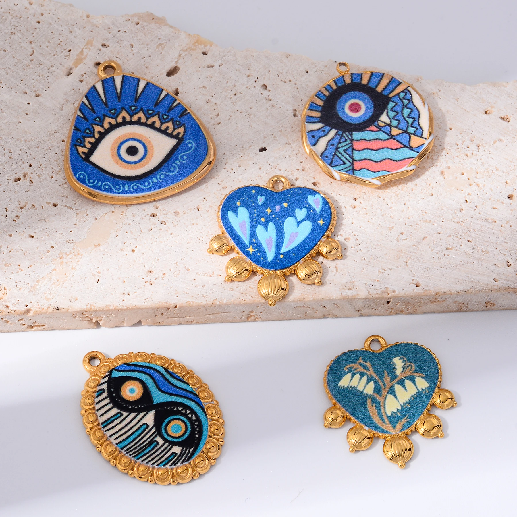 

2Pcs Stainless Steel Enamel Blue Devil's Eye Heart/Oval Shaped Pendant for DIY Necklace Jewelry Making Accessorie Finding