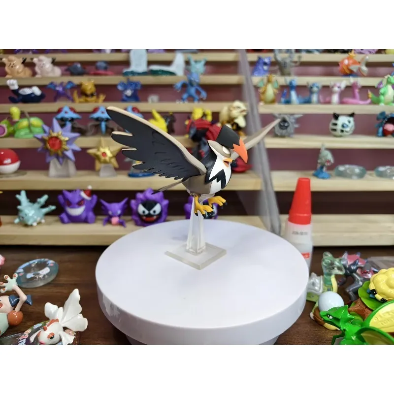 ポケモンフィギュアスタラプター人形ソリッドイーグルモデル装飾アクセサリー子供のおもちゃ