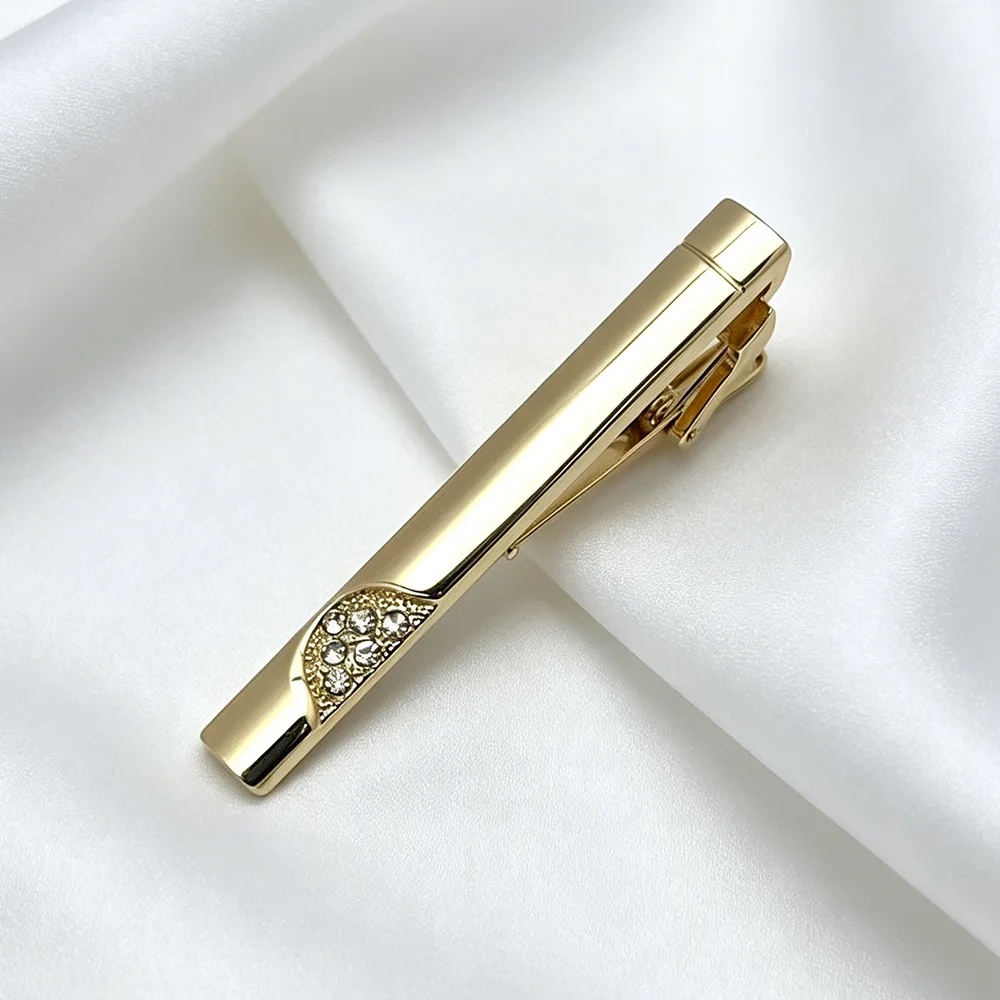1PCS Spot New Electroplated Gold Smooth Inlaid Rhinestone Tie Clip Cross Border Boutique Hot Selling Men's Collar Clip Wholesale