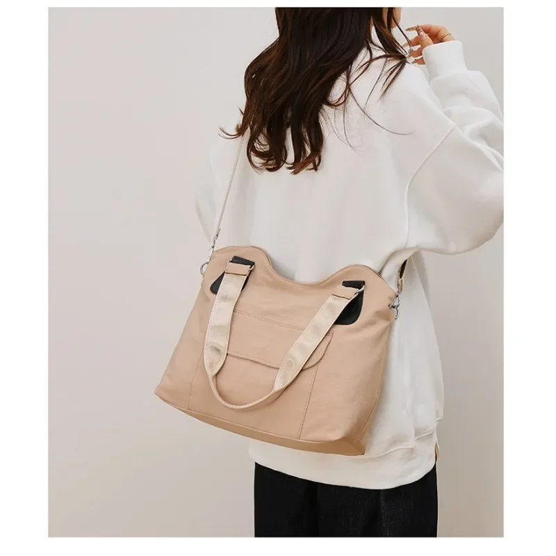 2024 New Retro Soft Leather Tote Bag Multi layered One Shoulder Handbag Casual Versatile Middle aged Mom Bag Diagonal Straddle