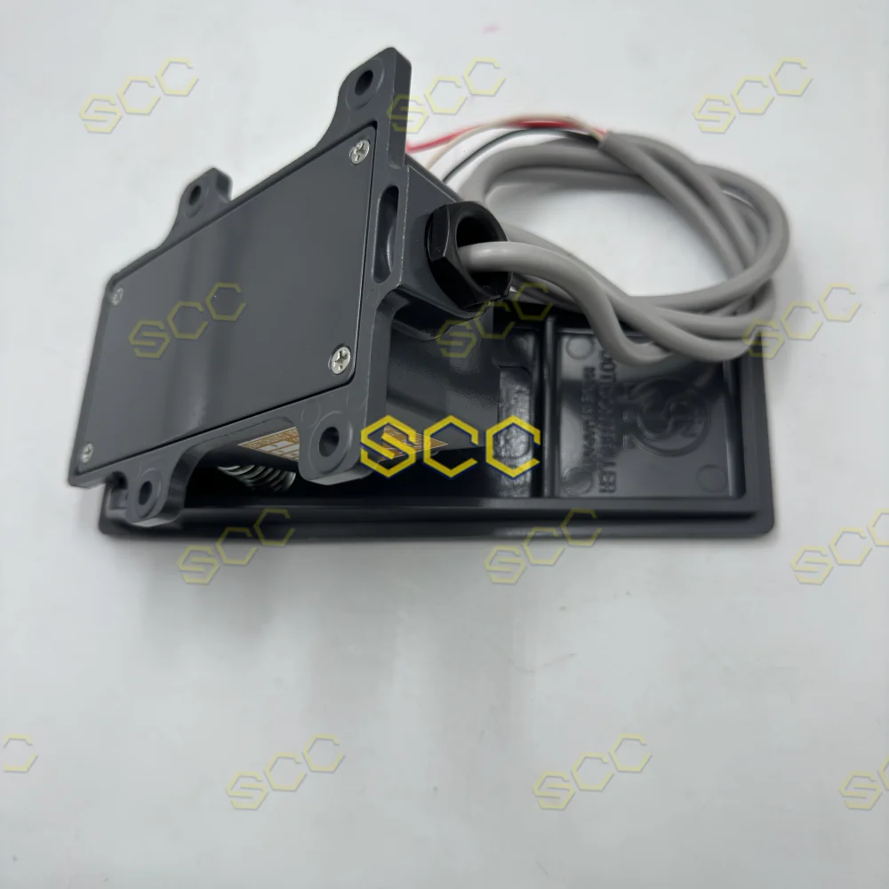 H80FCL-S Foot valve Foot controller sakae for excavator