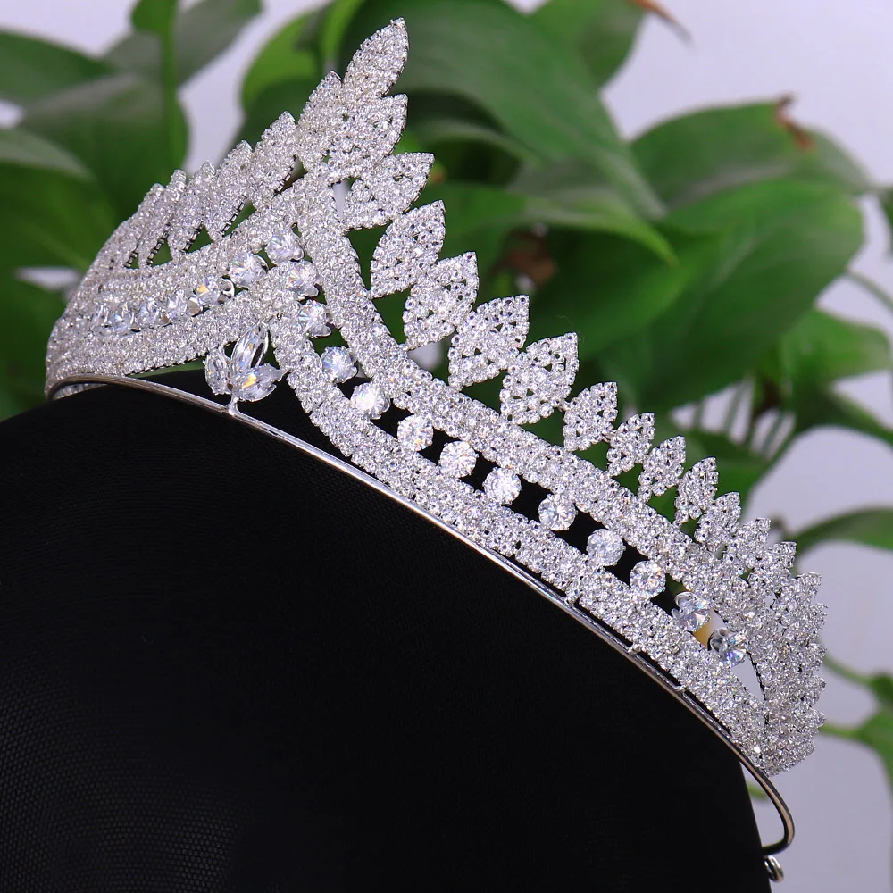 

Art Deco Crystals Rhinestones Alloy Cubic Zircon Wedding Tiara CZ Bridal Queen Princess Pageant Party Crown Bridesmaids