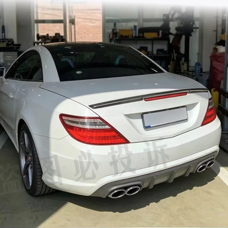 Suitable for Benz SLK R171 SLK280 SLK300 SLK 350 2005-2012 (AMG version only) Carbon fiber rear bumper rear lip spoiler diffuser