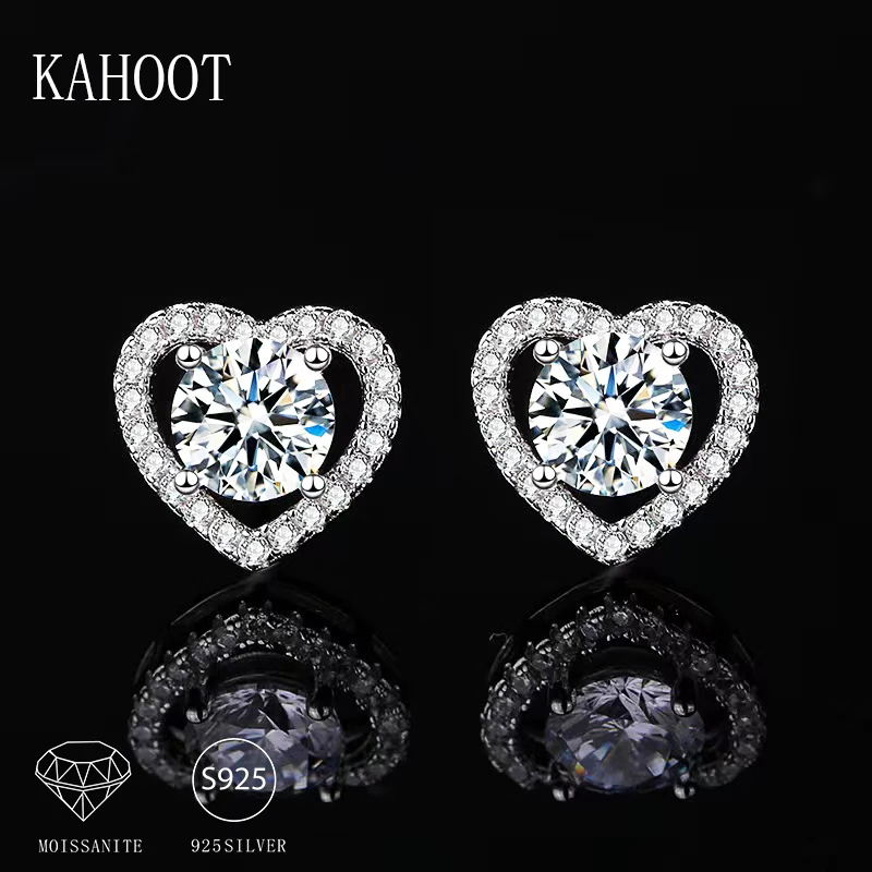 925 Sterling Silver 1 Carat Moissanite Heart Earring Fashionable Classic Design High-end Birthday Gift Souvenirs For Ladies Girl