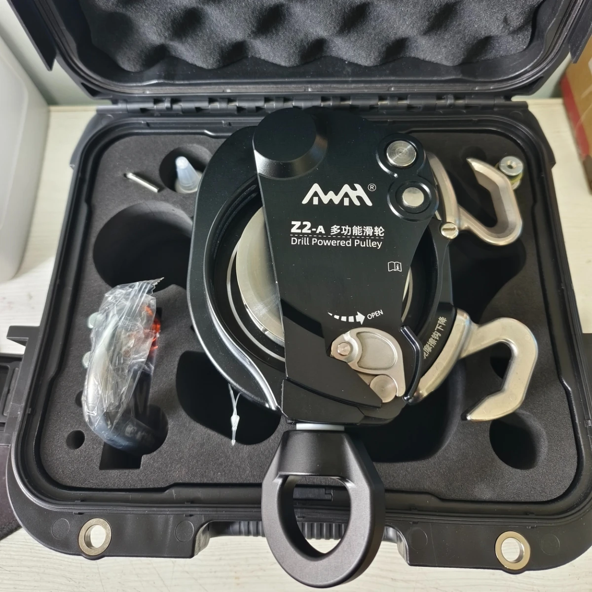 

Awah Z2-A 100% original Electric Multifunctional Pulley Ascent Descent Device for Rescue/climbing Raise/lower goods or personnel