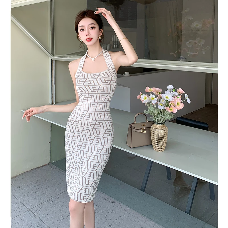 

Women's Temperament Elegant Halter Off Shoulder Sexy Dress Summer Fashion Y2k Geometric Jacquard Slim Knitted Dresses
