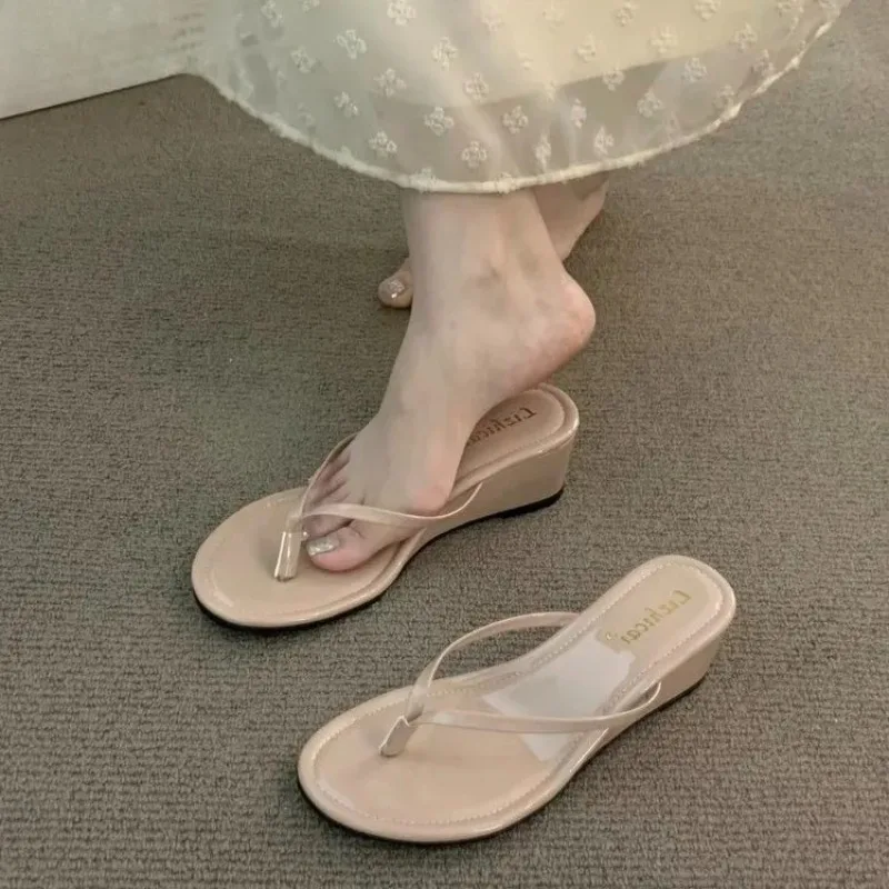 2026 Summer New Fashion and Versatile Flip-On Slippers Women's Outside Wear Clip-in Wedge Sandals