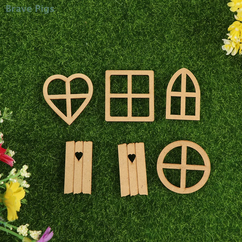 6pcs/set Mixed Hollowed Decorative Wood Chips Fairy Tale Door Garden Game Building Block Mini Window House DIY Miniature Craft