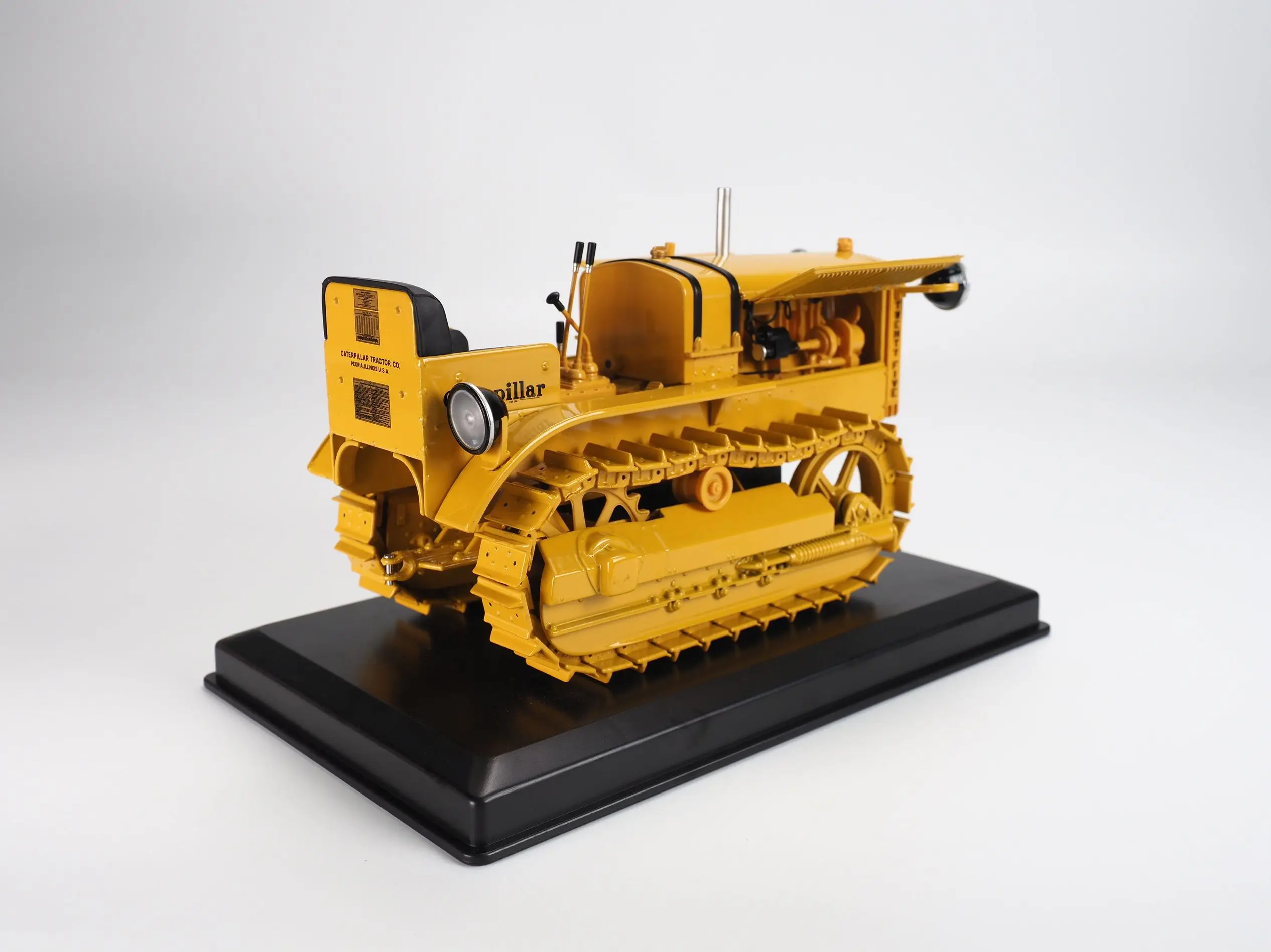 

1/25 Scale Alloy Toy Engineering Model DM - 25 - Tractor - Excavator - Boy's Birthday Gift Scene Decoration Metal #85679