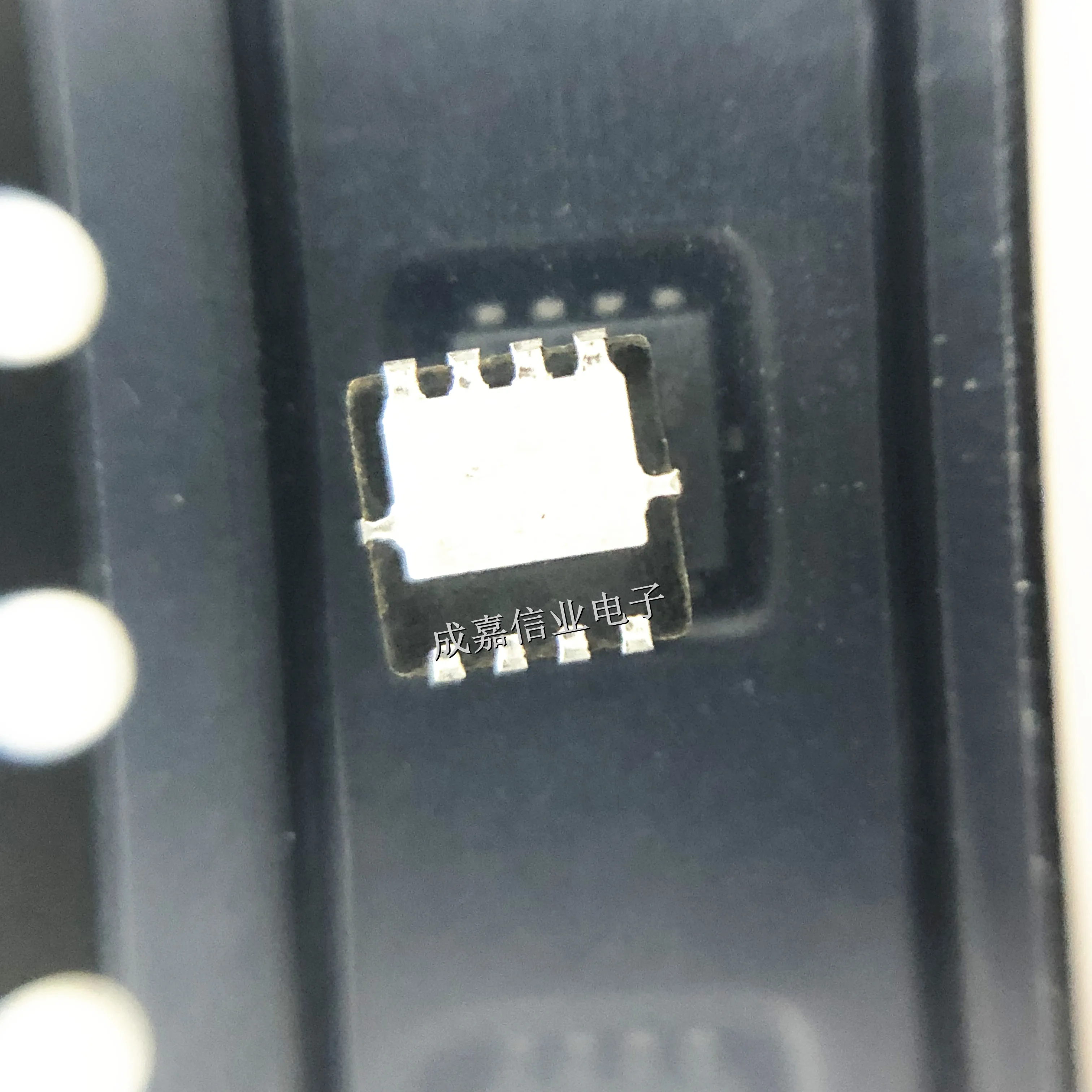 10pcs/Lot AON7506 DFN8-3X3 MARKING;7506 N-channel Field-effect MOSFET 12A 30V Operating Temperature;-55℃~+150℃