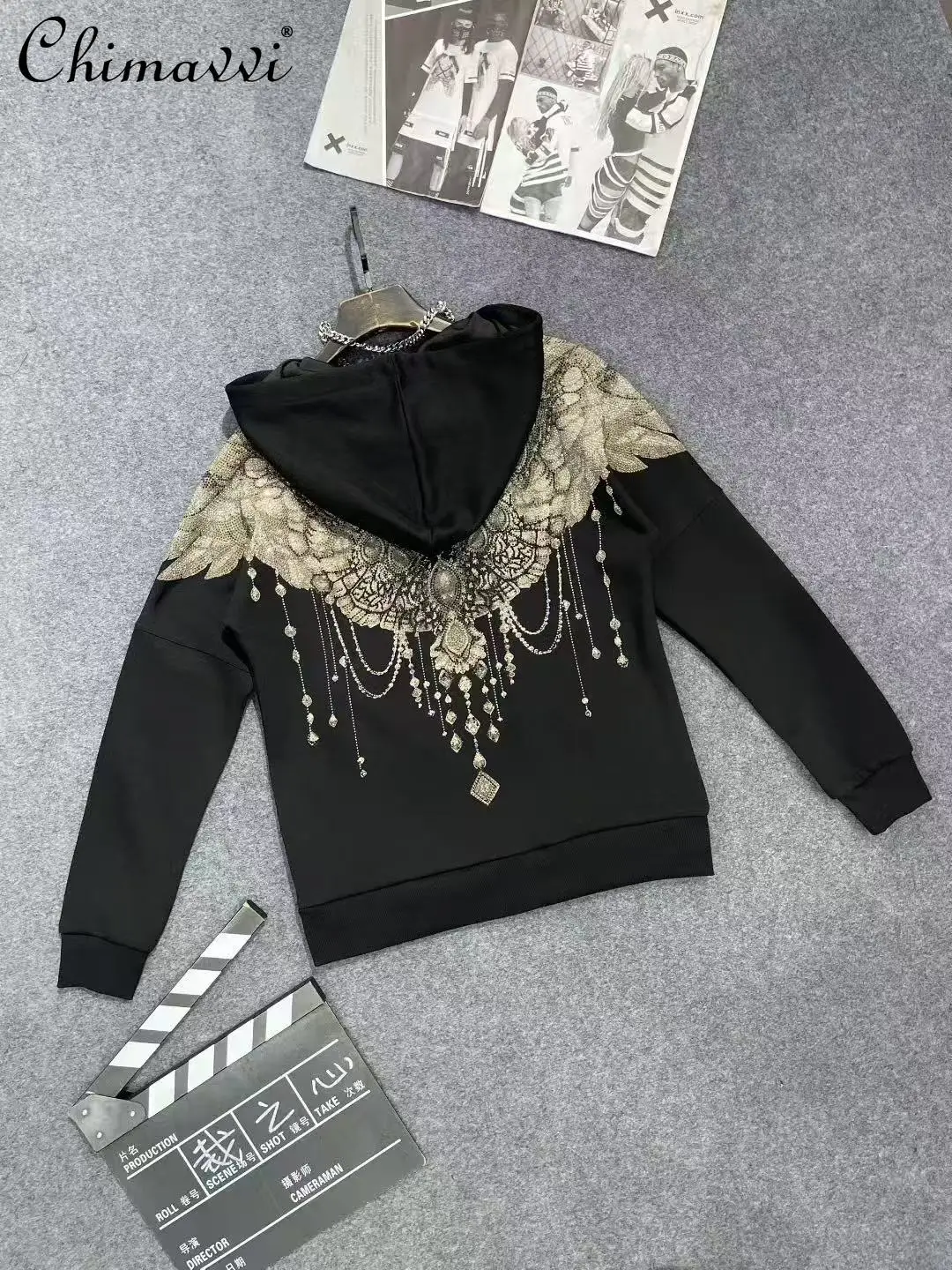 

2025 Autumn Clothes New Fashion Wing Rhinestone Hooded Sweatshirt Men Loose Casual Versatile Long Sleeve Handsome Top Jacket