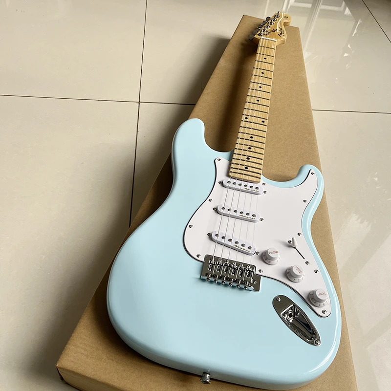 

Classic ST electric guitar, high quality vibrato system, light blue surface, professional solid wood, free door-to-door delivery