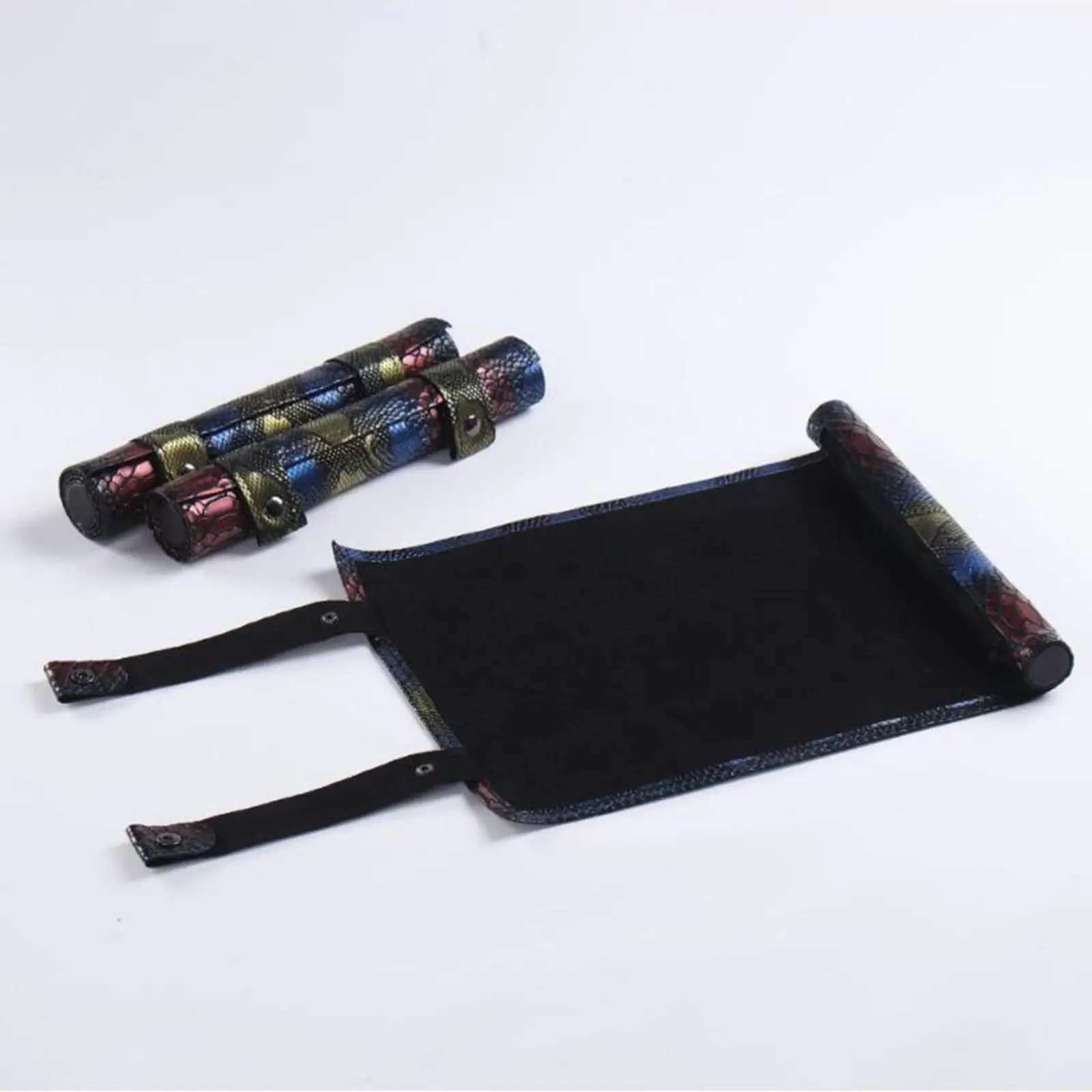 

Dice Tray Foldable Scroll Dice Mat PU Leather with Zipper for Board Game and Dungeons and Dragons