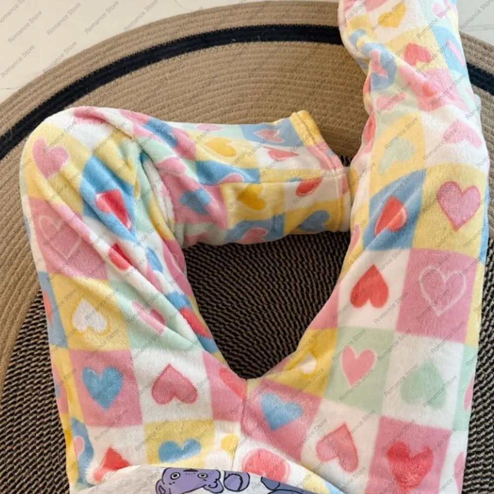 

New flannel thin pajama pants with dopamine color heart print for women's casual and comfortable home use It can be worn outside