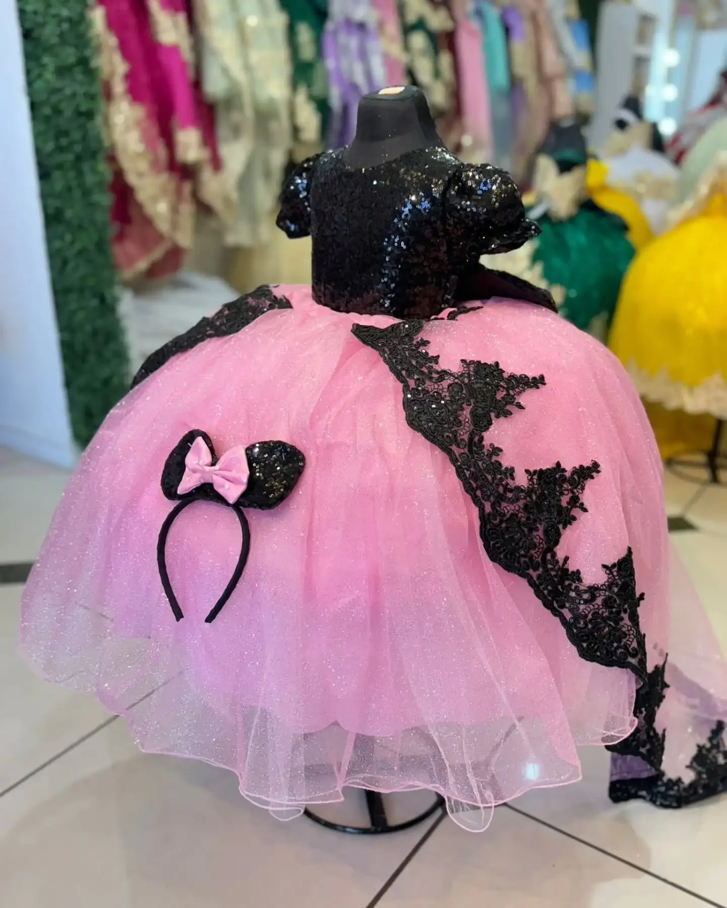 

Black Sequins Flower Girl Dress for Wedding Pink Tulle Birthday Party Ball Gowns Floor Length Applique Girls Pageant Ball Gowns