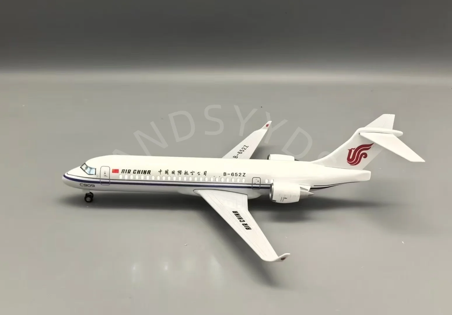 1:100 Scale Aircraft Model 34cm Air China Airlines C909 Simulated Civil Passenger Model Resin Diecast Airplane With Led Light